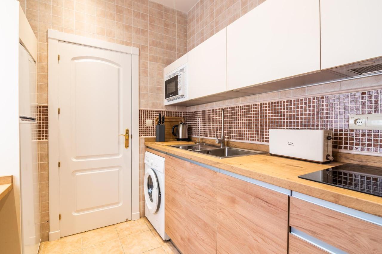 Tuguest Isabel La Catolica Apartment Гранада Екстериор снимка